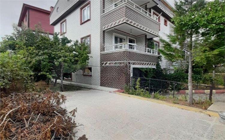 Çnakkale'de 3 Katlı Bina